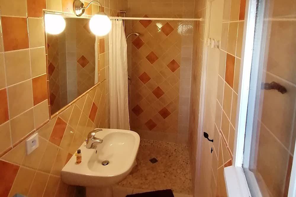 Geheel appartement, Onafhankelijke studio in villa in Flayosc, Draguignan en omgeving
