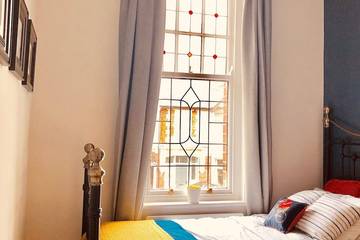 Holiday Rental for 9 People in Whitley Bay, North Tyneside, Photo 3