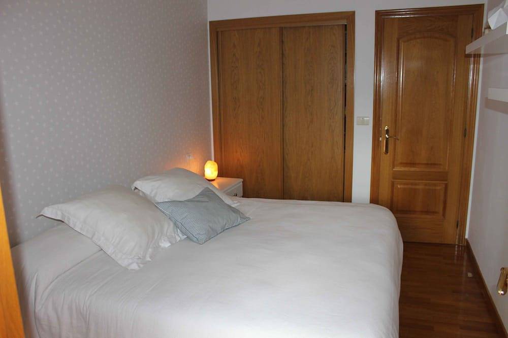 Entire apartment, Vigo Playa-Ciudad Apartment in Coia, Vigo