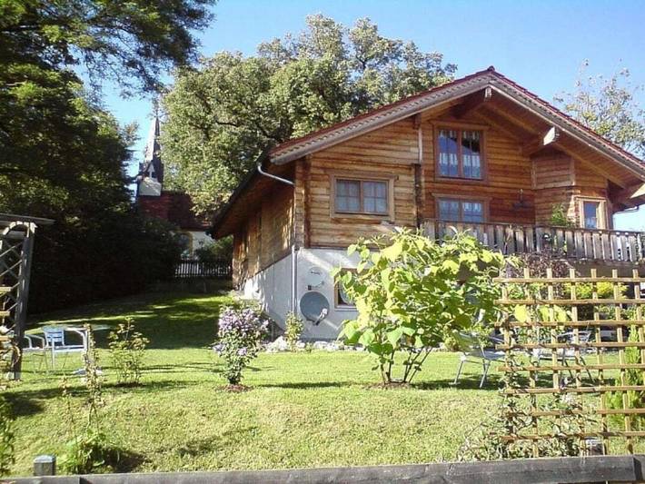 Ferienhaus für 3 Personen, mit Terrasse und Garten in Finning