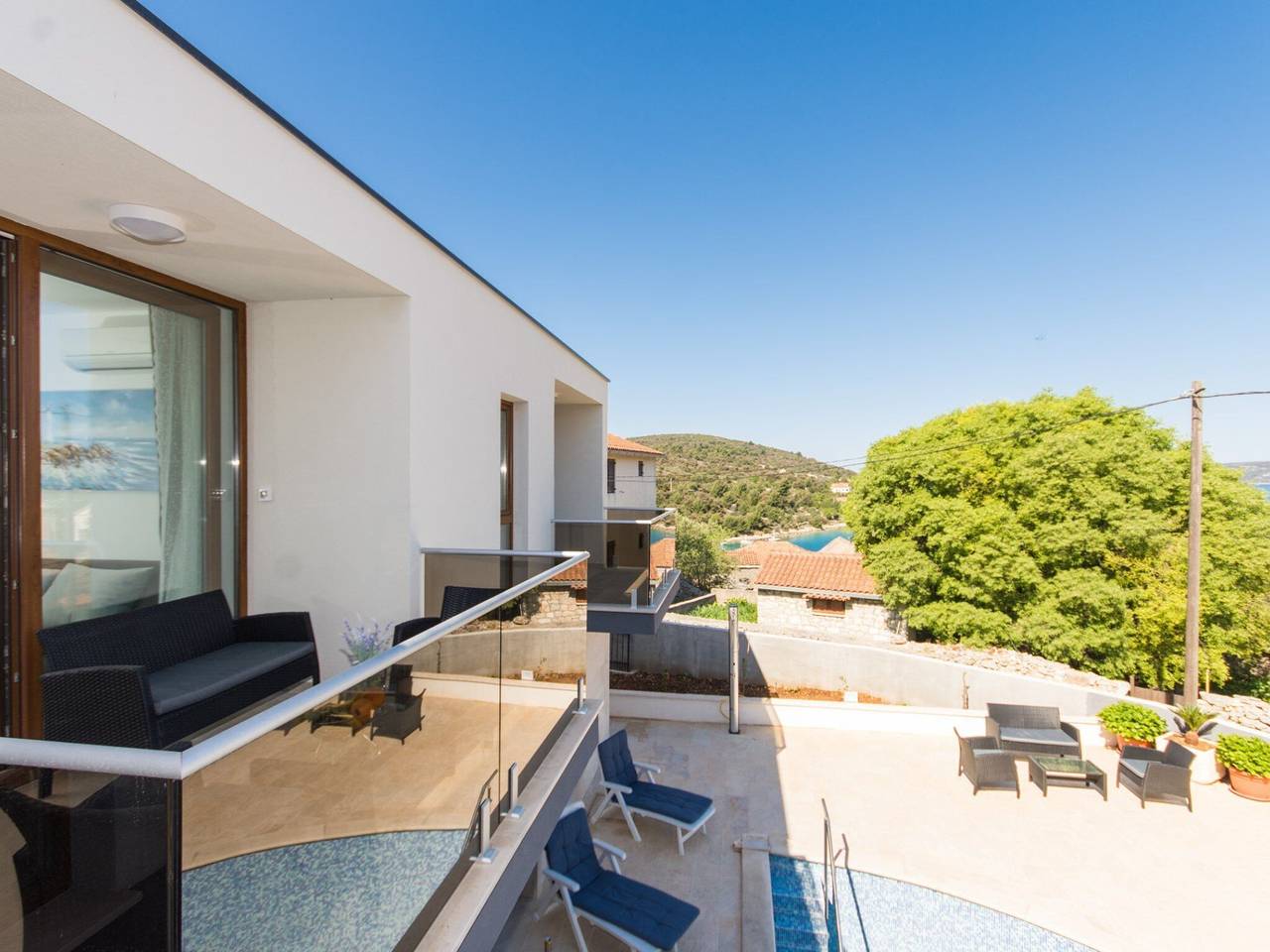 Ganze Wohnung, Villa La-Comfort One Bedroom Apartment with Sea View Terrace 2 in Drvenik Veliki, Drvenik Mali und Veli