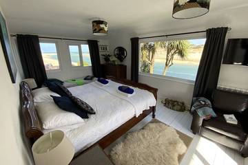 Holiday Rental for 8 People in Hayle, Cornwall, Photo 1