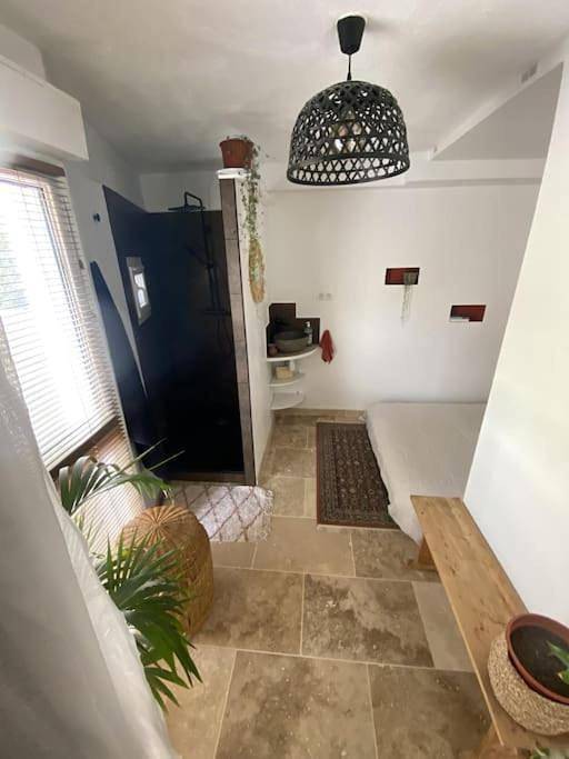 Appartement entier, Charmant 2P jardin et piscine in Sophia Antipolis, Côte méditerranéenne (France)