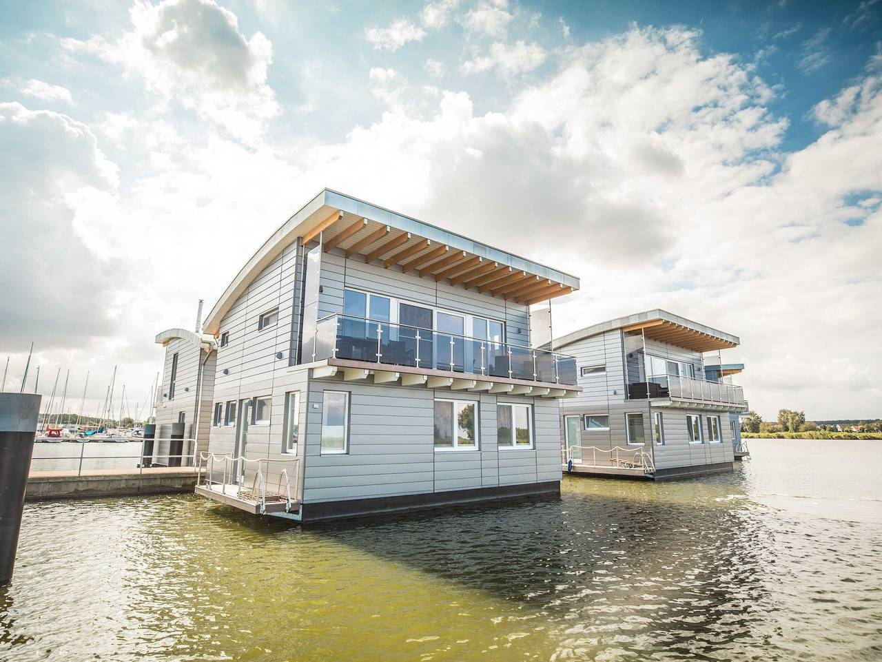02. Floating Houses (105 m²) mit Kamin - Floating-House Nr. 6 Idun mit Kamin in Kröslin, Vorpommern