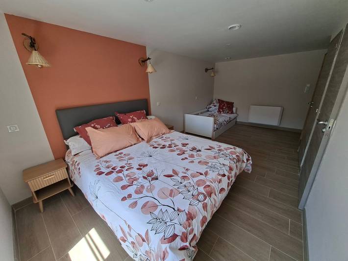 Chambre d’hôte pour 4 personnes, avec Jardin dans Haute-Marne