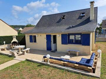 Location de vacances pour 8 personnes, avec jardin et terrasse, animaux acceptés à Saint-Jean-le-Thomas