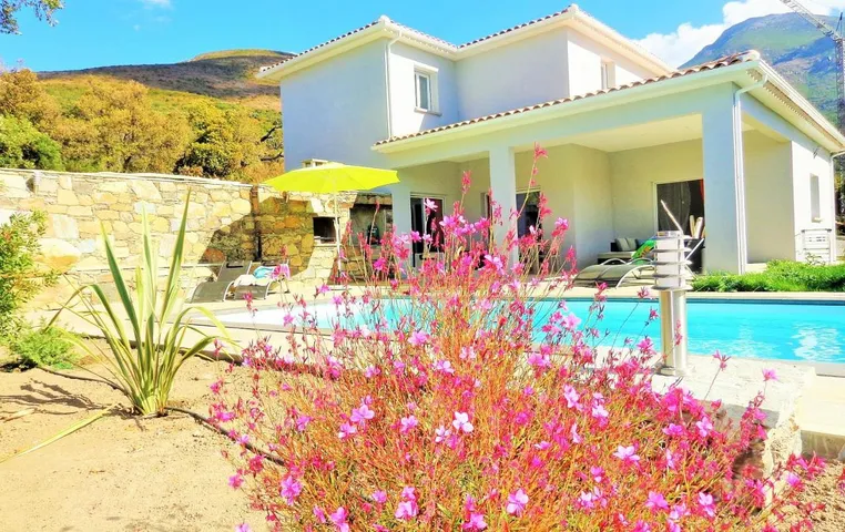 Villa per 8 persone, con piscina e giardino - 1