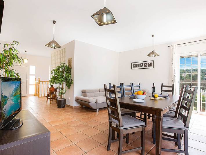 Maison calme avec piscine privée, Wi-Fi et parking à Lloret de Mar in Aiguaviva Parc, Vidreres