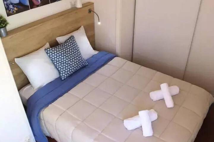 Location de vacances pour 4 personnes, avec piscine ainsi que balcon/terrasse et terrasse, animaux acceptés dans Garde-Colombe - 3