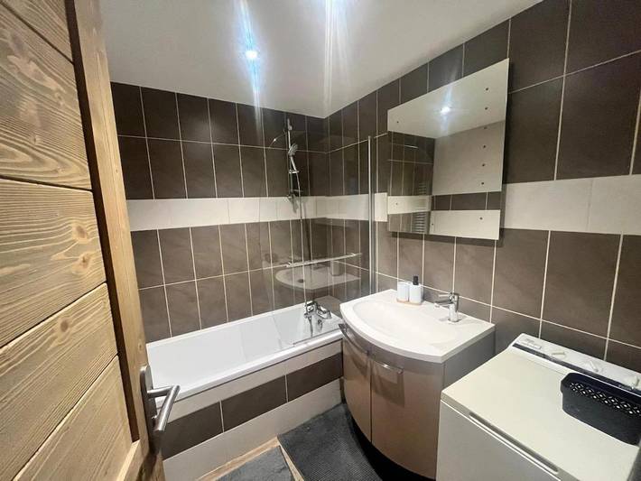 Gîte pour 2 personnes, avec vue et terrasse à La Côte-d'Aime - 3