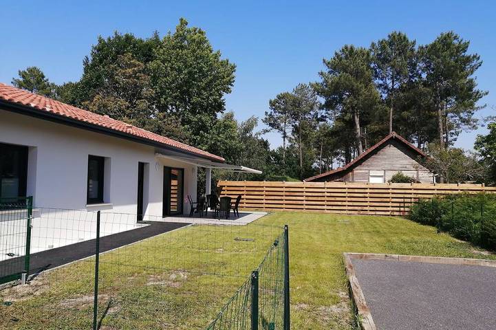 Casa de vacaciones para 12 personas, con terraza y jardín - 1