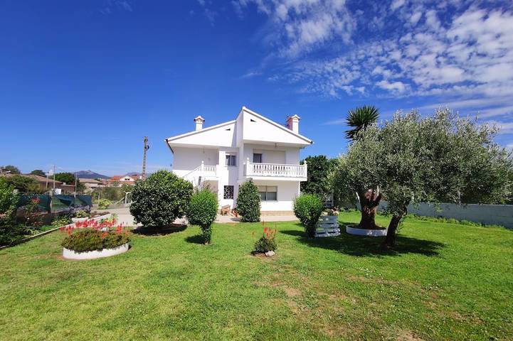 Apartamento de vacaciones para 9 personas, con balcón y jardín, Se admiten mascotas - 1