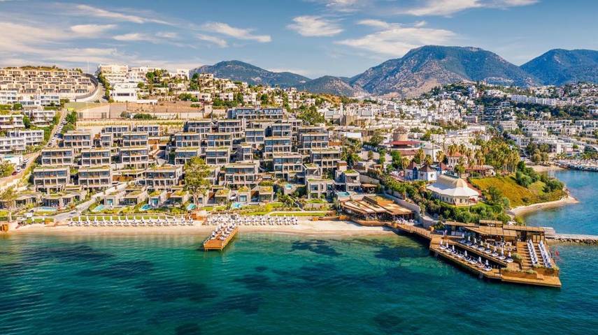 Hotel for 12 personer, med balkon og pool såvel som sauna og udsigt - 1