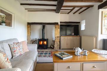 Holiday Home for 8 People in Stow-on-the-Wold, The Cotswolds, Photo 1