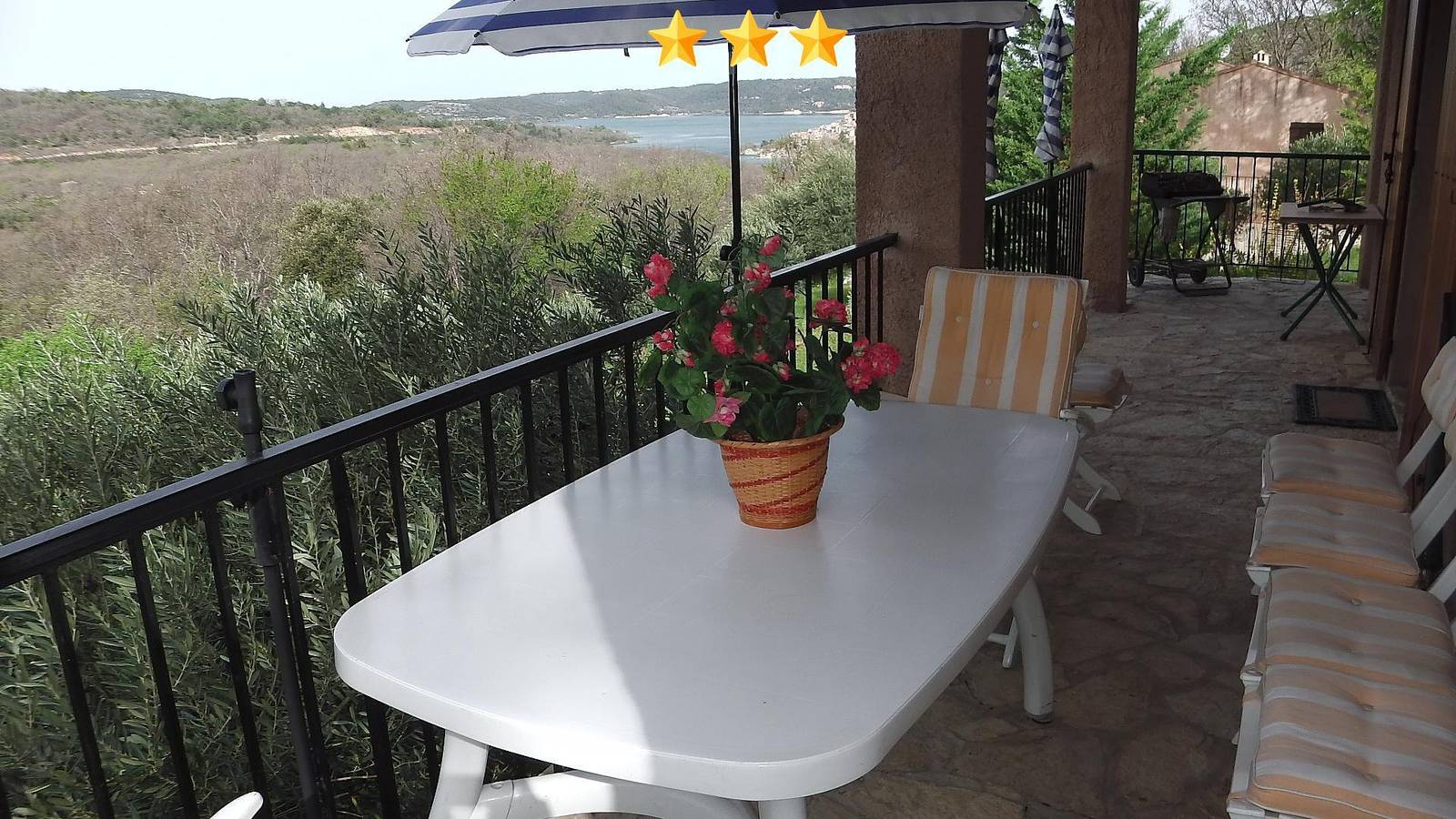 Le Font Castellan in Bauduen, Région de Brignoles