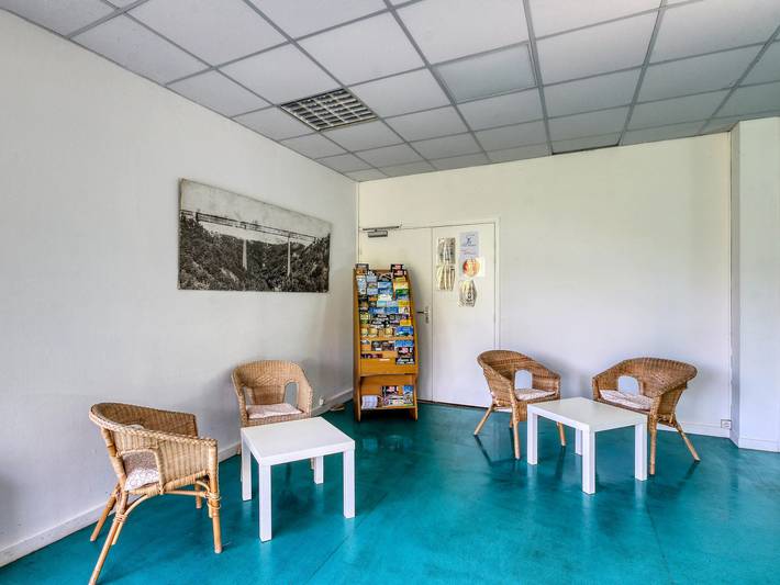 Gîte pour 4 personnes, avec vue ainsi que piscine et balcon à Miremont - 2