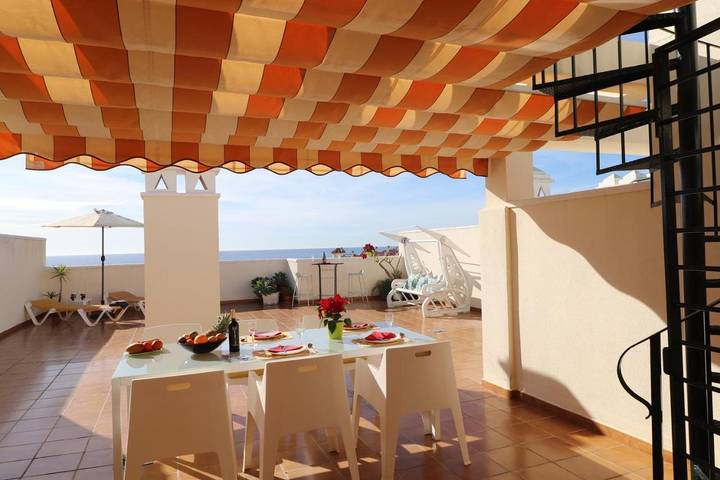 Apartamento de vacaciones para 6 personas, con jardín y vistas - 1