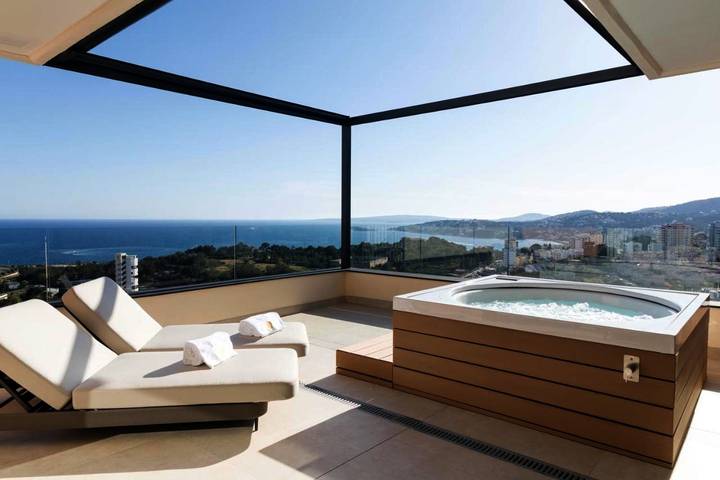 Hotel für 2 Personen, mit Balkon und Whirlpool sowie Terrasse und Garten in Cala Major - 4