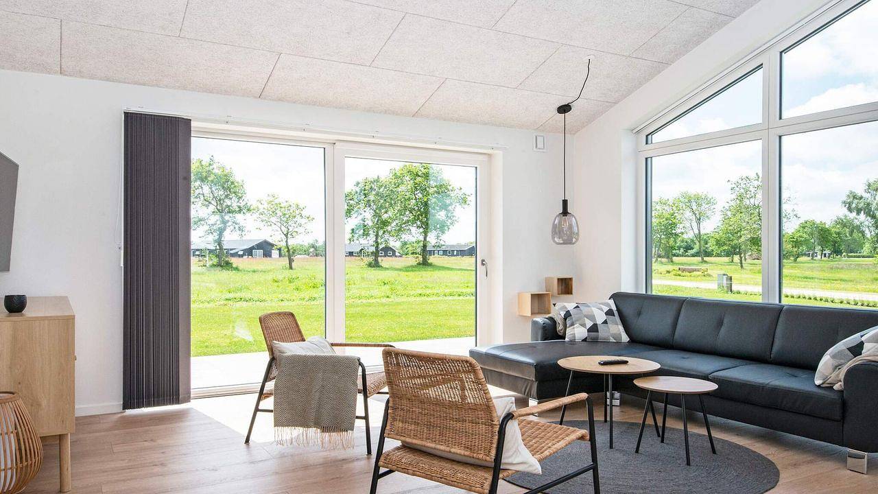 Vacation house for 10 people with yard in Varde Region