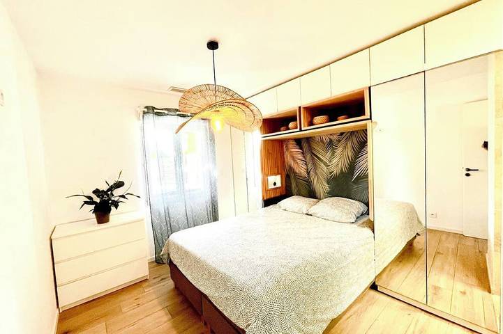 Location de vacances pour 6 personnes, avec terrasse ainsi que jacuzzi et jardin à Solliès-Pont - 2