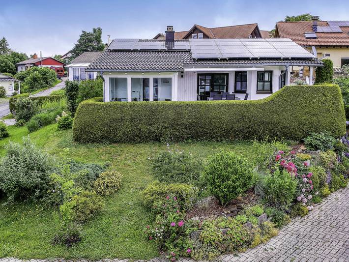 Ferienhaus für 4 Personen, mit Terrasse und Garten in Dittishausen