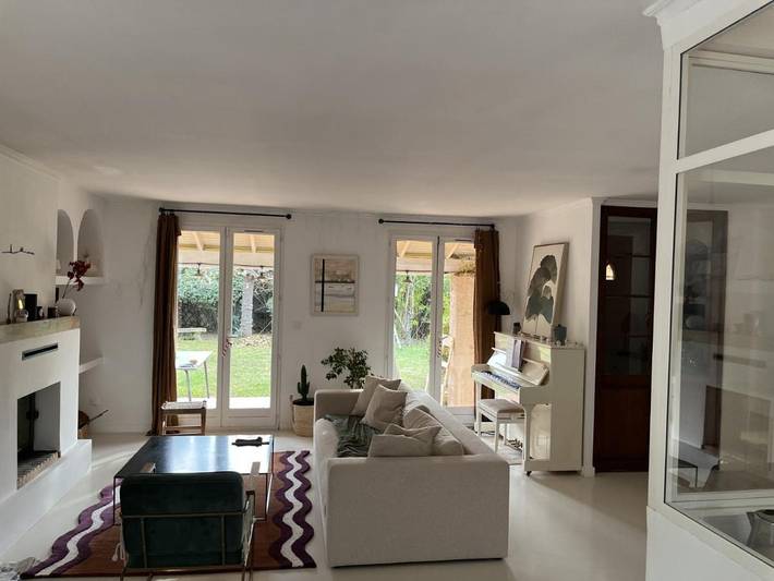 Location de vacances pour 8 personnes, avec terrasse et piscine, animaux acceptés à Puyricard - 3