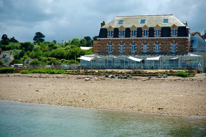 Hôtel pour 4 personnes, avec sauna et piscine ainsi que jacuzzi et jardin, animaux acceptés dans L'Arcouest - 2