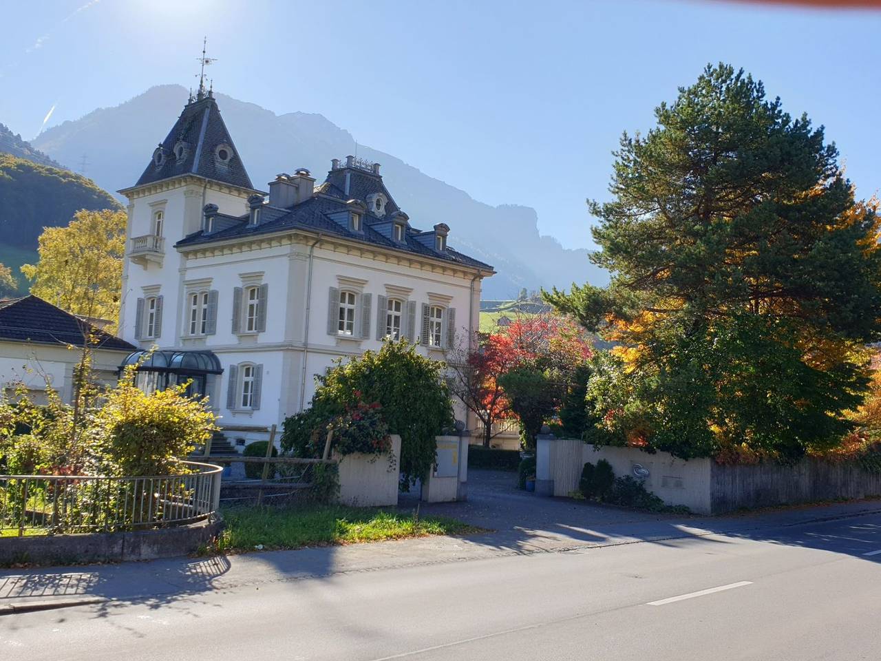 Apartamento entero, Weisse Villa in Mitlödi, Glaris Sur