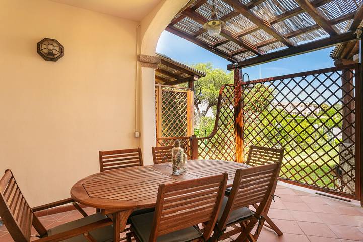 Gîte pour 6 personnes, avec jardin et balcon dans Loiri Porto San Paolo - 4