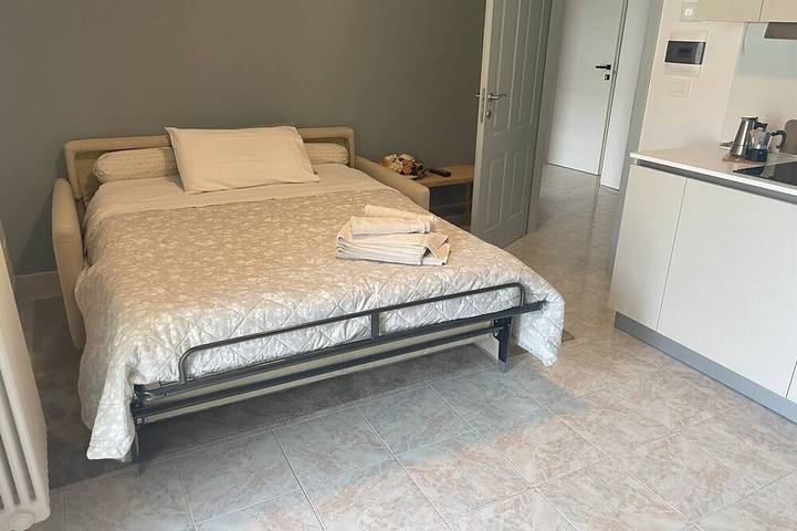 Appartamento intero, Appartamento Maison Sabrina con vista giardino in Borgofranco d'Ivrea, Canavese