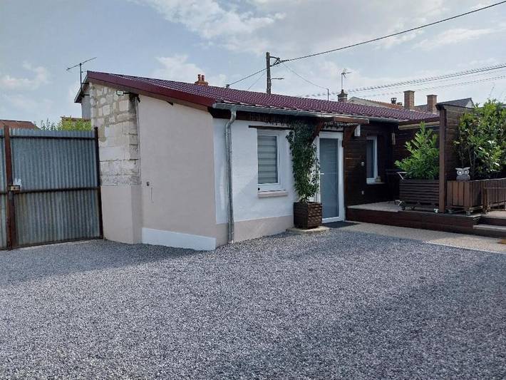 Cottage pour 2 personnes, avec jardin et terrasse à Fagnières