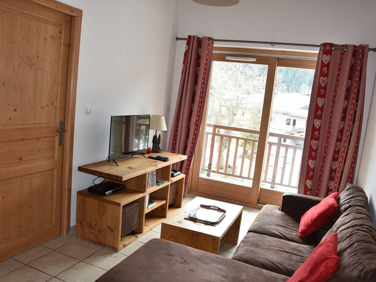 Ganze Wohnung, Dachgeschosswohnung mit 2 Balkonen, nahe Seilbahn in Pralognan-la-Vanoise, Nationalpark Vanoise