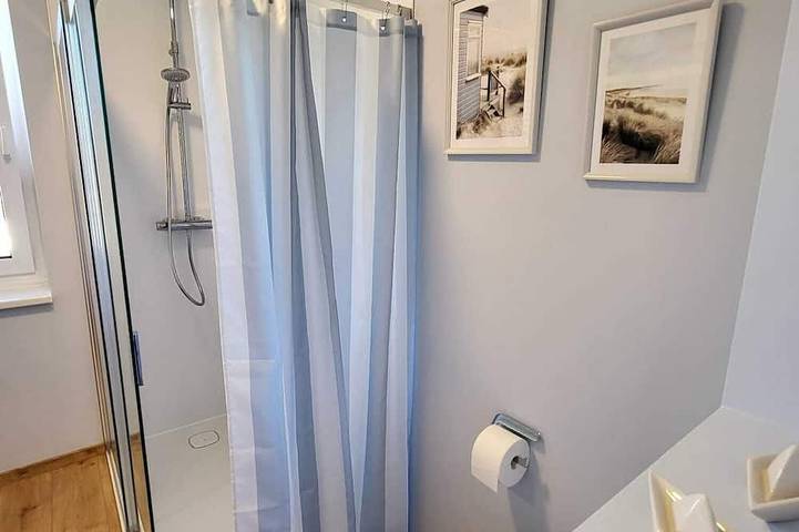 Ganze Wohnung, Herzlich willkommen in der neuen Ferienwohnung \"Hereinspaziert\" 2 Pers. / 85m2 in Weitramsdorf, Oberes Maintal - Coburger Land