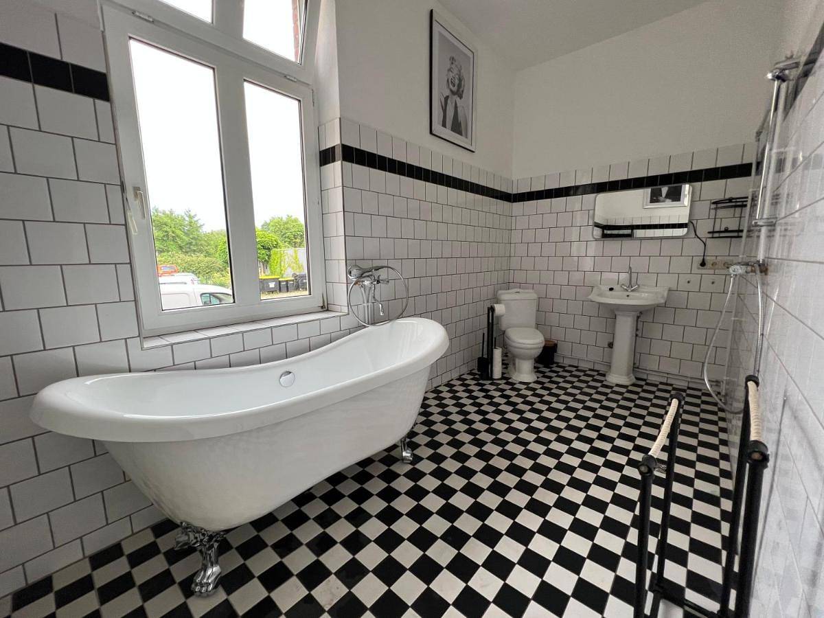 Appartement entier, Apartment with Balcony in Stendal, Altmark