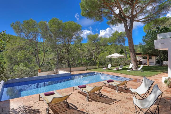 Casa rural para 12 personas, con vistas además de terraza y jardín en Palafrugell - 4