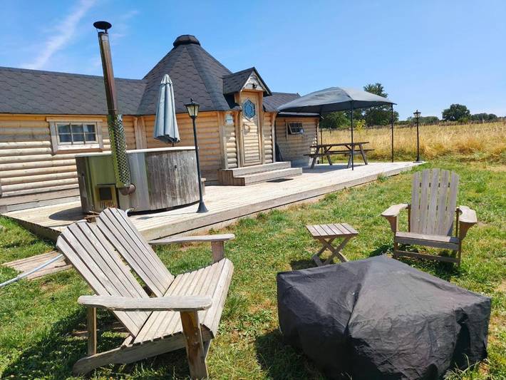 Maison de vacances pour 4 personnes, avec Jacuzzi ainsi que Terrasse et Jardin