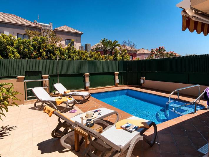 Villa pour 8 personnes, avec jardin et balcon à Maspalomas