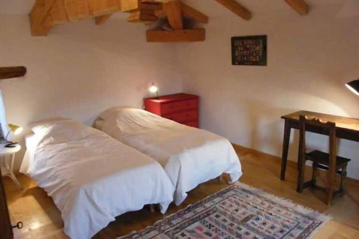 Location de vacances pour 9 personnes, avec terrasse et jardin, animaux acceptés à Montclus - 2