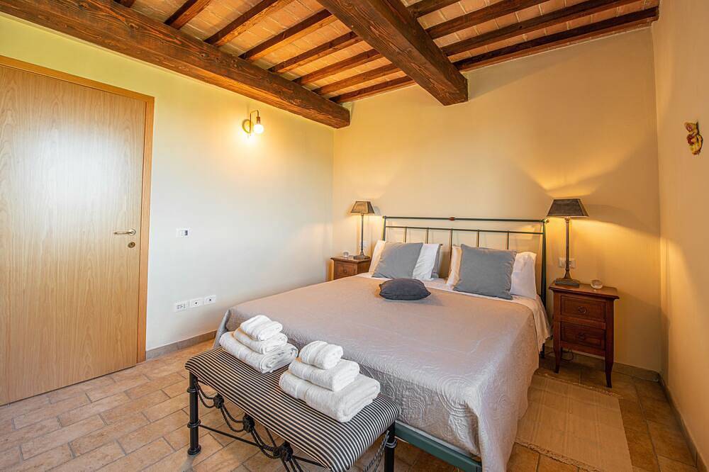 Your home in Tuscany, in the land of Brunello in Montalcino, Orciatal