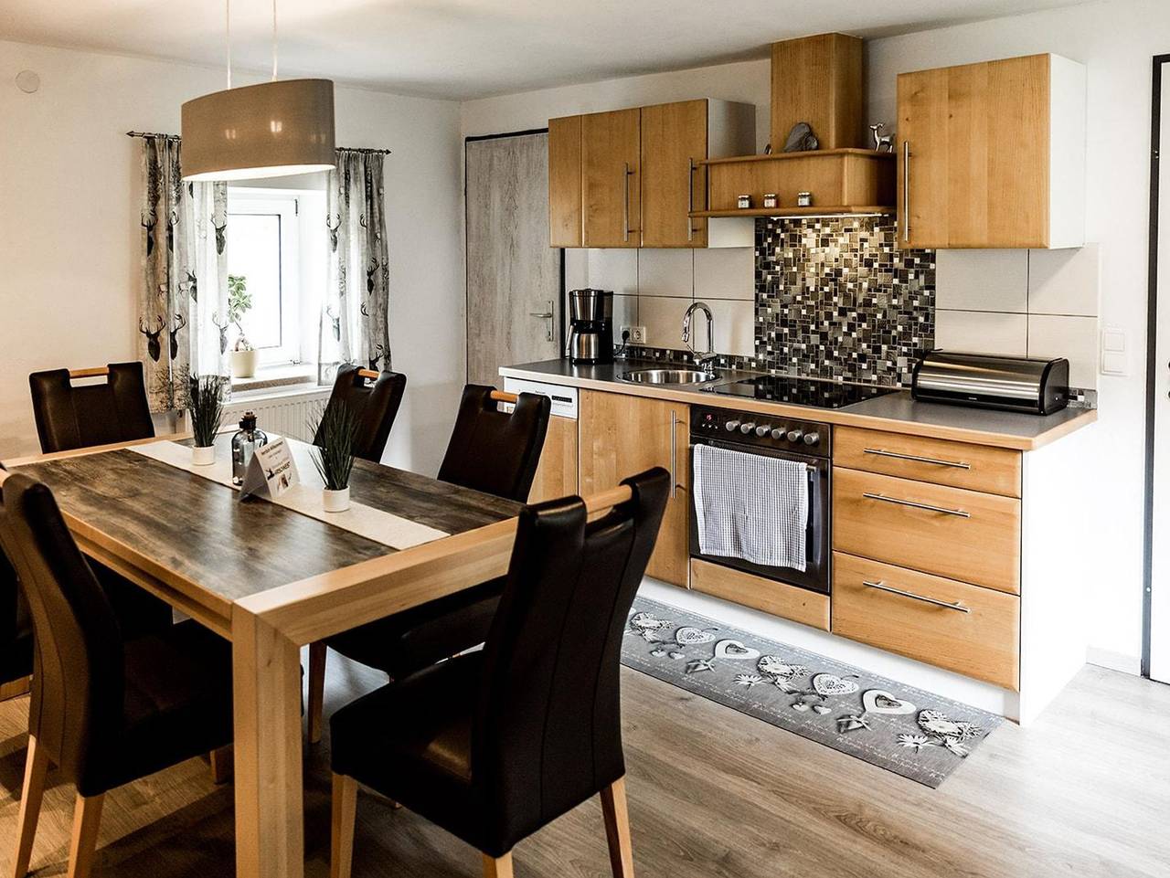 Ferienhaus Hirschnest - Ferienhaus, Wc und Badez. getrennt, 2 Schlafräume in Sankt Pankraz, Totes Gebirge