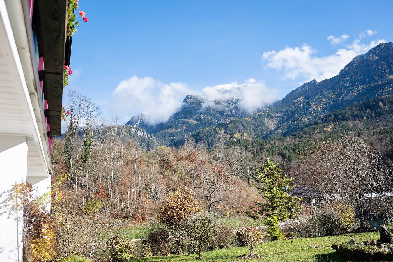 Geheel appartement, Appartement 'Haus Am See - Königssee' met uitzicht op het meer, privéterras en wifi in Schönau am Königssee, Berechtesgardener Alpen