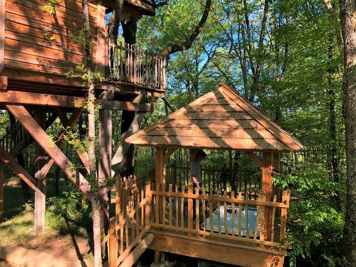 Location de vacances pour 4 personnes, avec jardin ainsi que jacuzzi et piscine à Monsac - 4