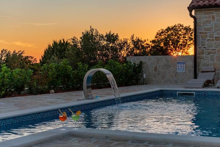 Villa für 6 Personen, mit Garten und Pool in Dalmatien - 2