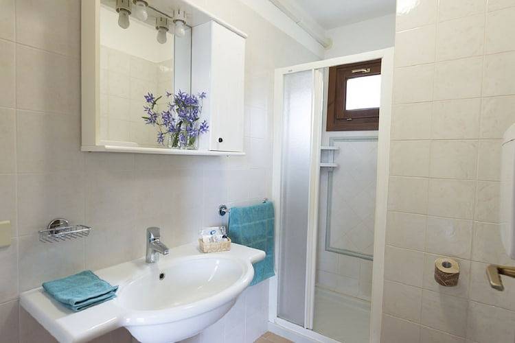 Résidence Piani di Clodia, Lazise in Lazise, Montagnes autour du lac de Garde