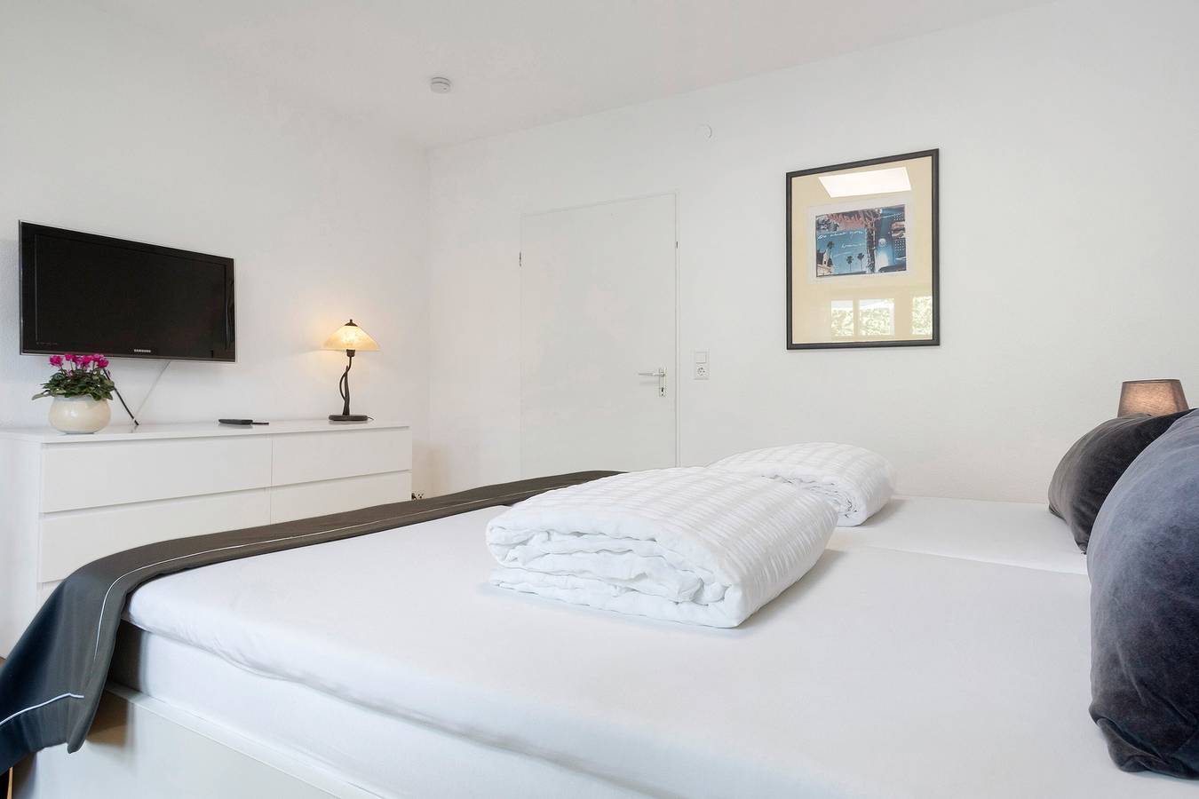 Ganze Wohnung, "Ferienwohnung 1" mit privater Terrasse, privatem Garten und Wlan in Kressbronn am Bodensee, Obersee (Bodensee)