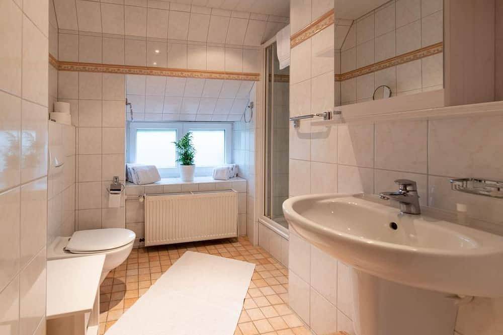 Landhaus Jägerhof - Doppelzimmer, Dusche, Wc, Erdgeschoß/Parterre in Bösdorf, Südliche Ostseeküste
