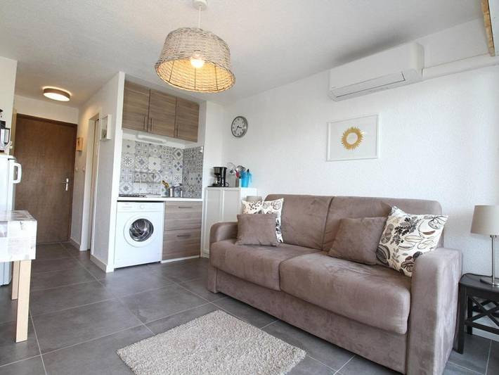 Gîte pour 2 personnes, avec terrasse dans Port De Balaruc Les Bains