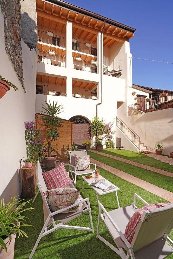 Ferienwohnung für 7 Personen, mit Garten und Ausblick sowie Seeblick