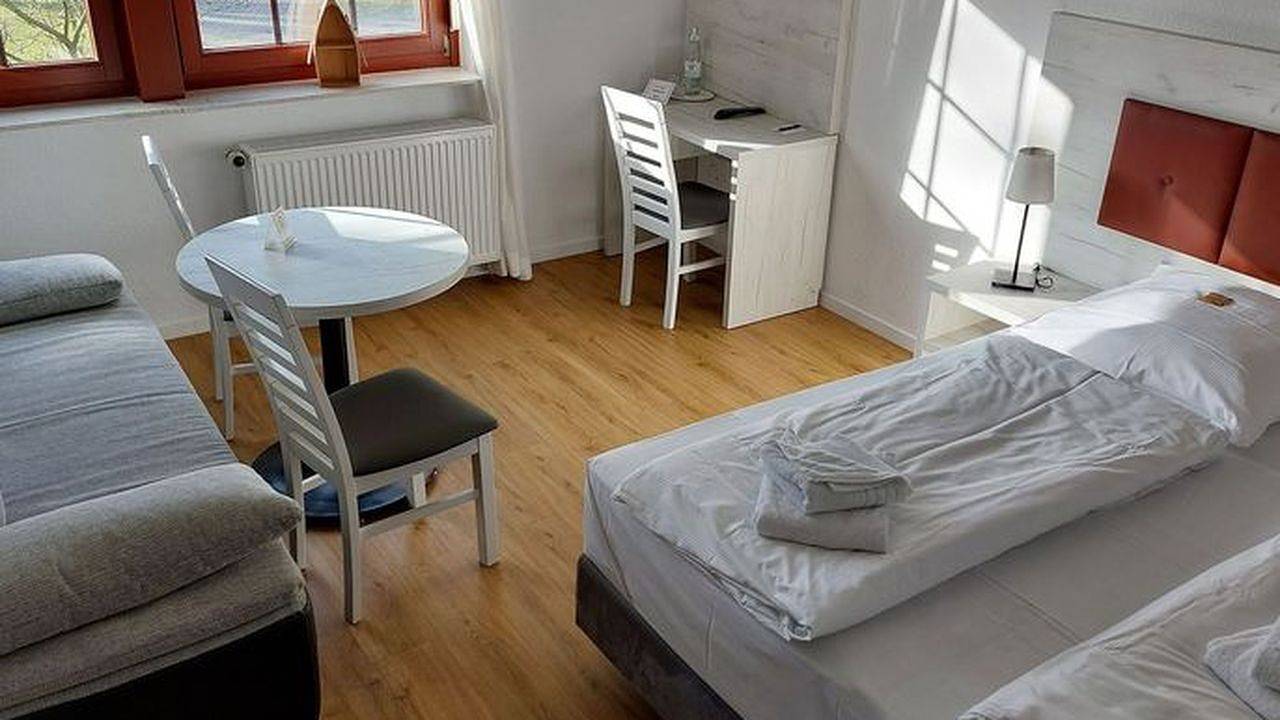 Doppelzimmer für 2 Personen (18 m²) in Lübben (Spreewald) in Treppendorf, Lübben