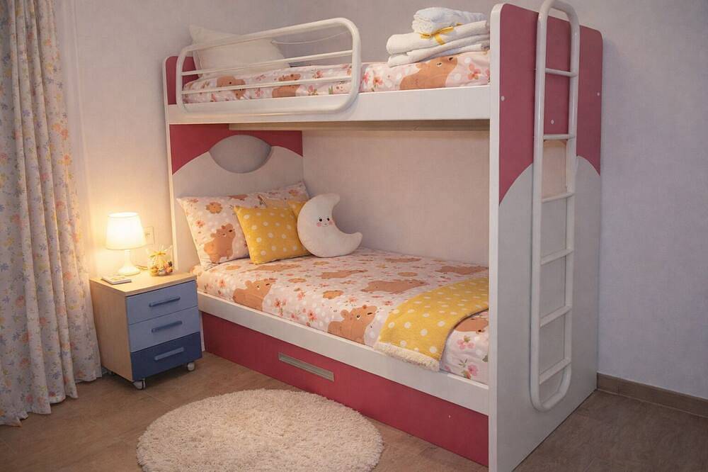 10/15 Minuten Fahrt zum Strand! Großer Garten Villa Sitges La Calma, in Sitges, Garraf